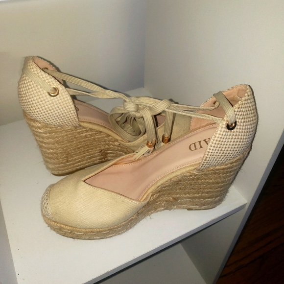 ASOS RAID Dorian ankle tie espadrilles in natural canvas - Picture 5 of 8